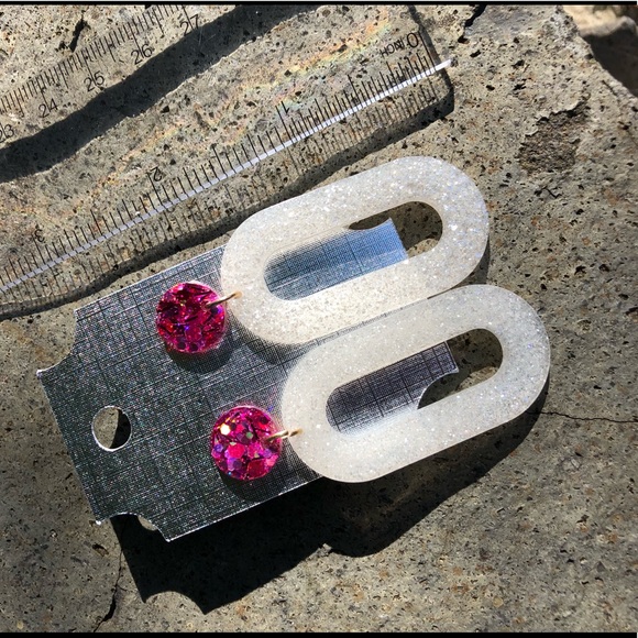 Pink and white glittery/sparkly geometric earrings - Picture 2 of 3